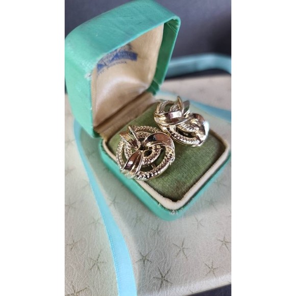 Lisner Gold Screwback Earrings - Picture 6 of 10